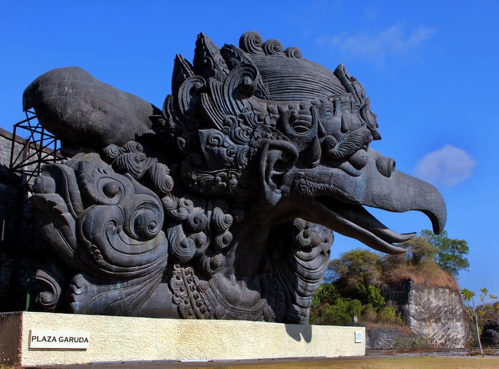 Garuda Wisnu Kencana (GWK) Di Bali - Tiket Masuk & Fasilitas