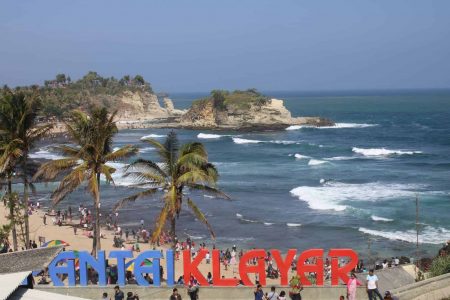 wisata pantai di pacitan